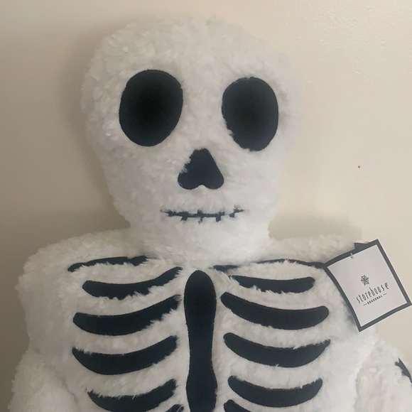 COPY - Halloween Storehouse Seasonal Life Size Skeleton Pillow. Brand New. - Picture 2 of 7